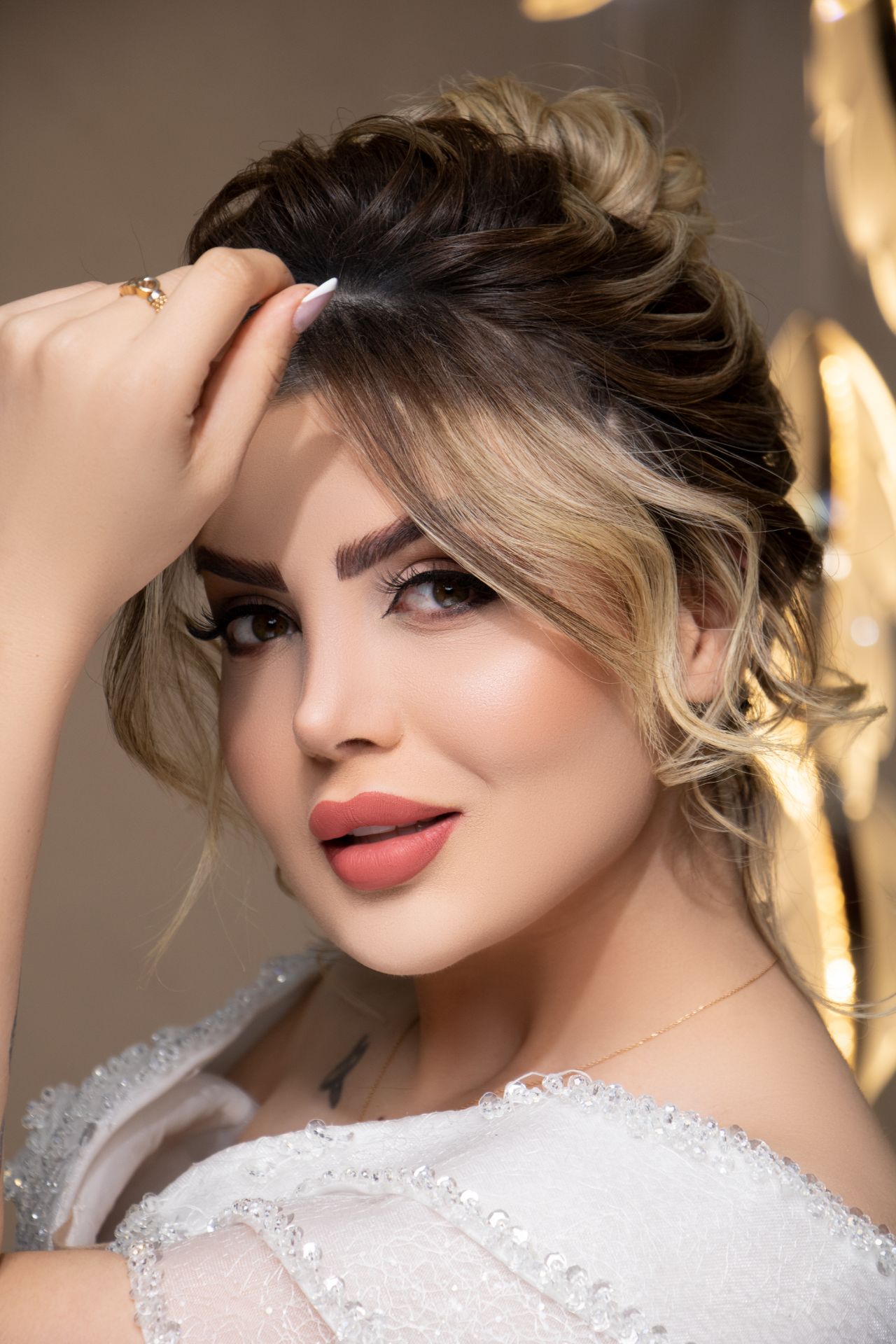 میکاپ و شنیون عروس